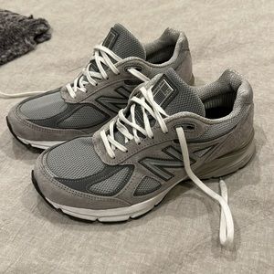 NEW -  new balances unisex 990 womens size 7.5 (men’s 6)